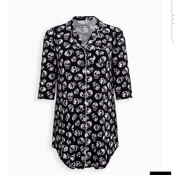 torrid Other - 🆕 ☠SUPER SOFT BLACK FLORAL SKULL SLEEP DRESS☠